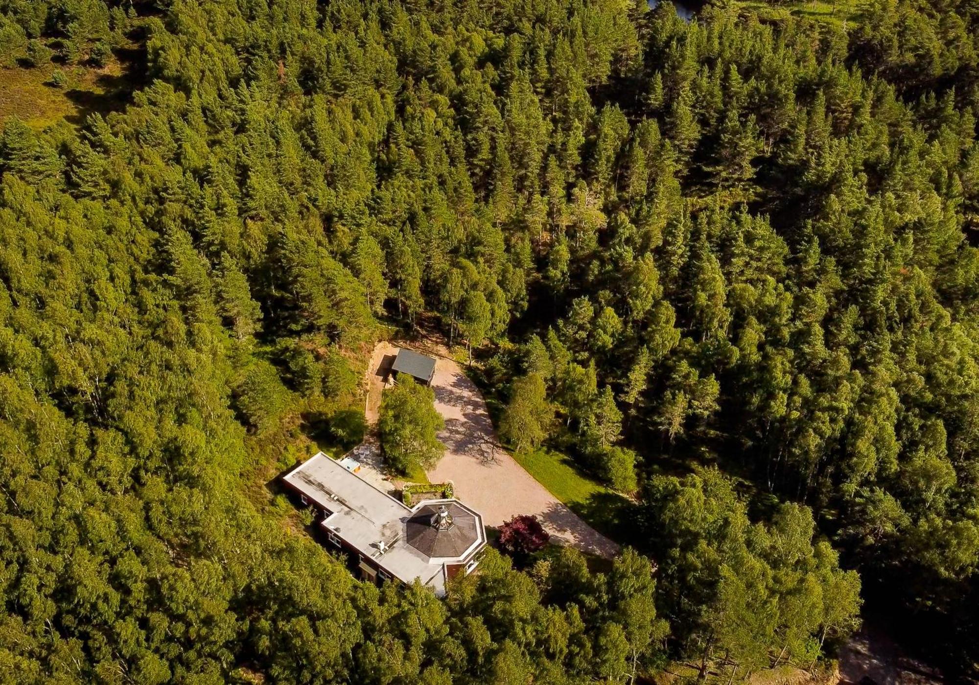 Cairngorm Lodge Rothiemurchus อาวีมอร์ ภายนอก รูปภาพ